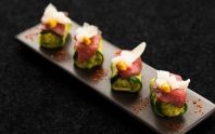 Bouchées de carpaccio de bœuf, courgettes moutardées Maille