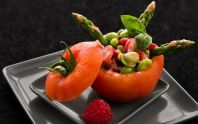 Pomme d'amour à la Provençale sur coulis de moutarde Maille