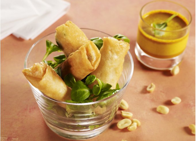 Croustillants de saumon, sauce cacahuète