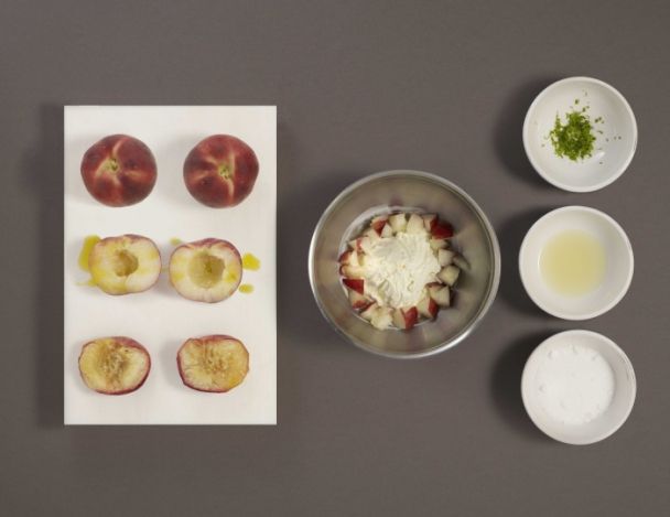 Cuisson des pêches et préparation du mascarpone