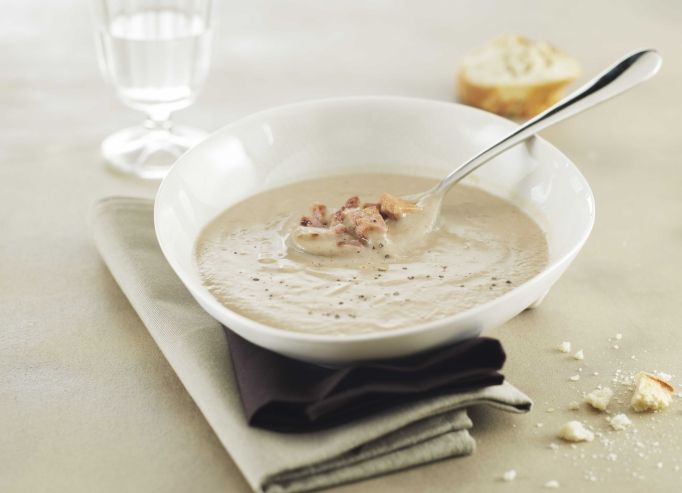Velouté de châtaignes au foie gras