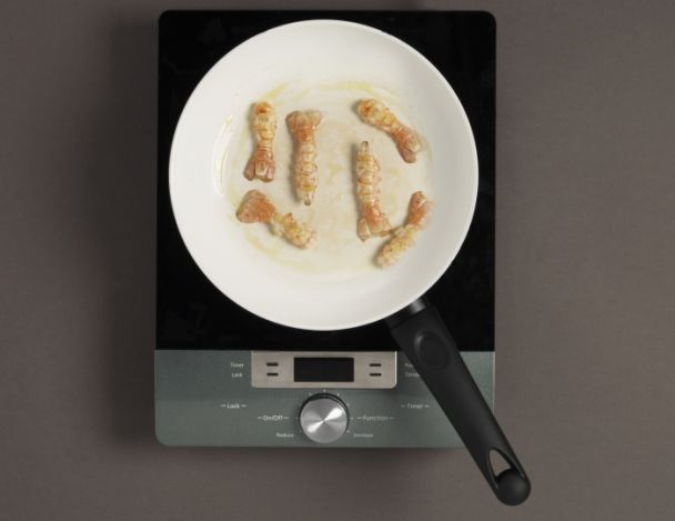 Préparation et cuisson des langoustines