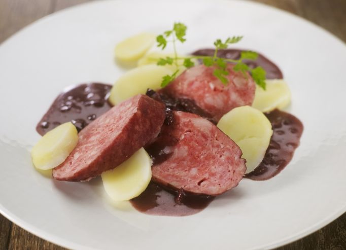 Saucisson chaud au vin chaud