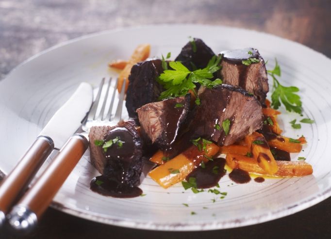 Joues braisées au vin rouge