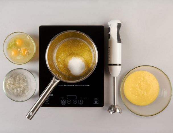Préparation de la crème au citron