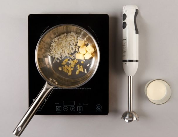 préparation de la sauce au citron