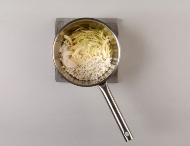 Préparation du bouillon végétal