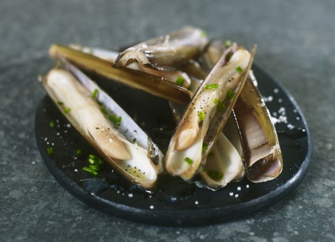 Eclade de couteaux au beurre demi-sel et ciboulette