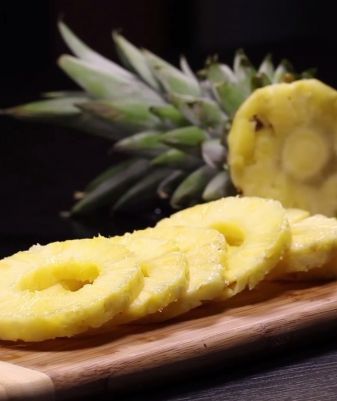 Découper un ananas