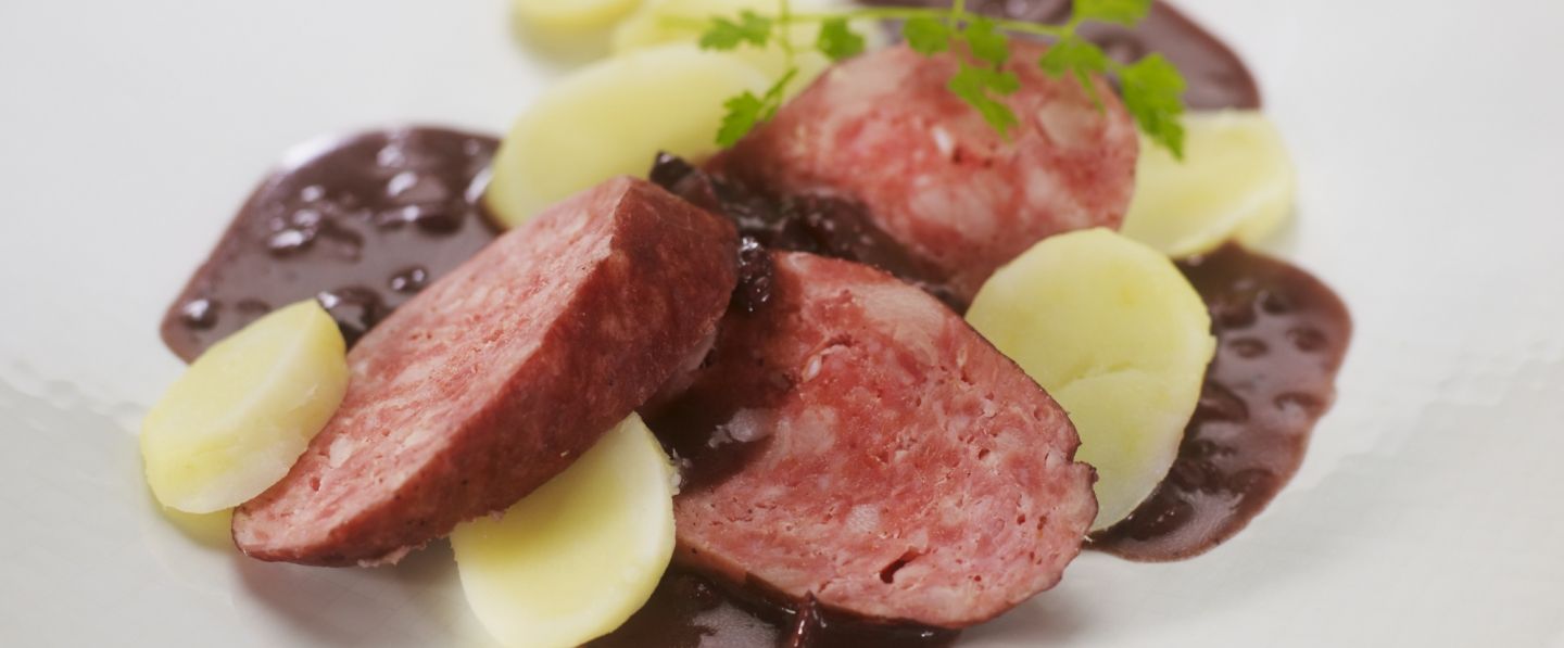 Saucisson chaud au vin chaud