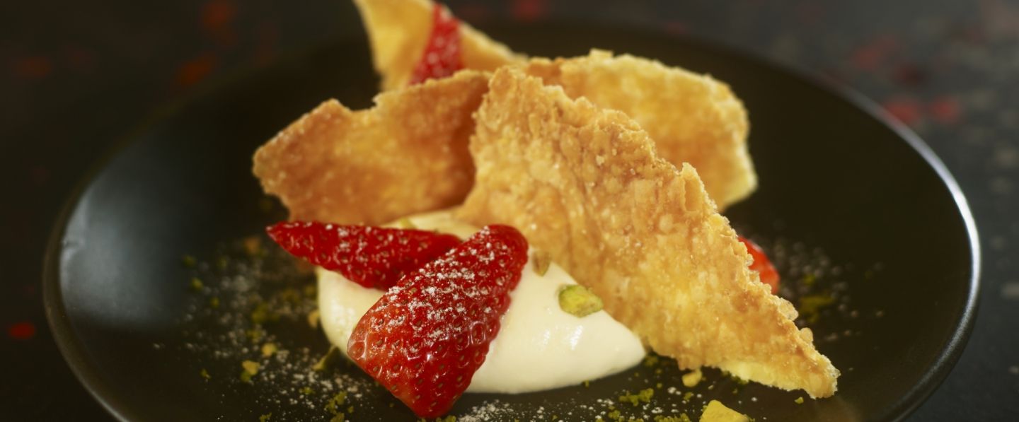 Millefeuille aux fraises d’Alsace, crème chiboust à la vanille