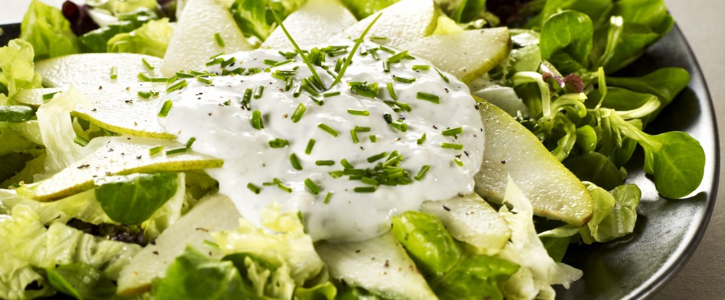 Salade de poires et sa sauce gorgonzola