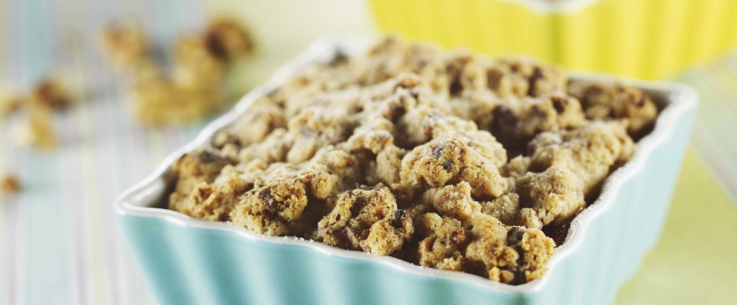 Crumble aux coings et aux noix