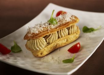 Éclair à l'anchois