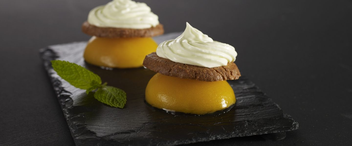 Recette De Dessert A Base De Peche Peche Verveine Sable Breton Chantilly Menthe