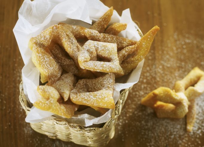 Bugnes aux éclats de thé