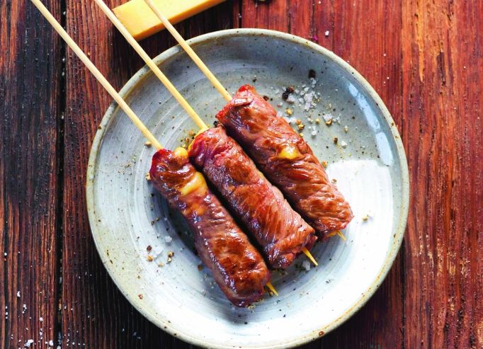 Brochettes de boeuf au fromage coulant façon Teppanyaki (plancha)
