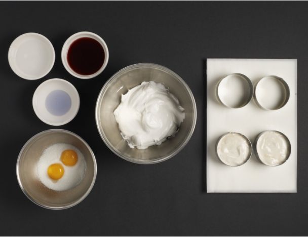 Préparation du parfait glacé