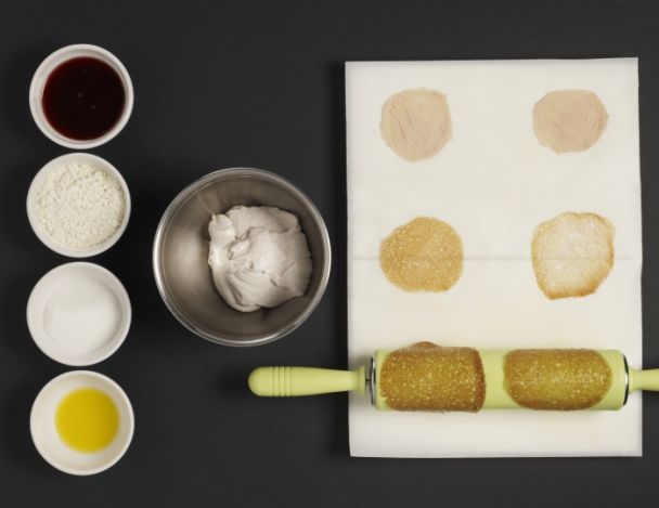 Préparation du croustillant fraise