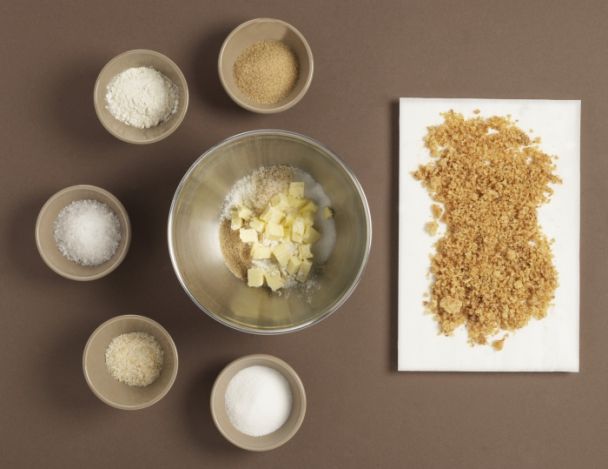 Préparation du streusel coco