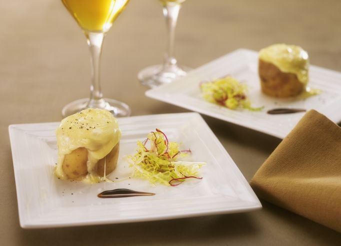Pommes de terre coulantes de mont d’or au Vin Jaune