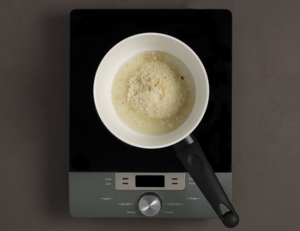 Cuisson du lait d'amande douce