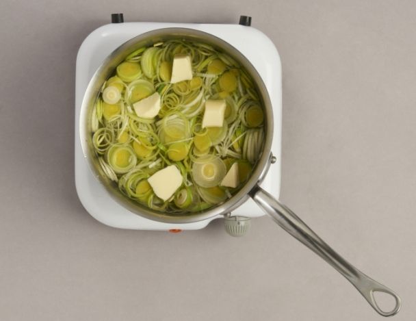 Préparation des poireaux et cuisson