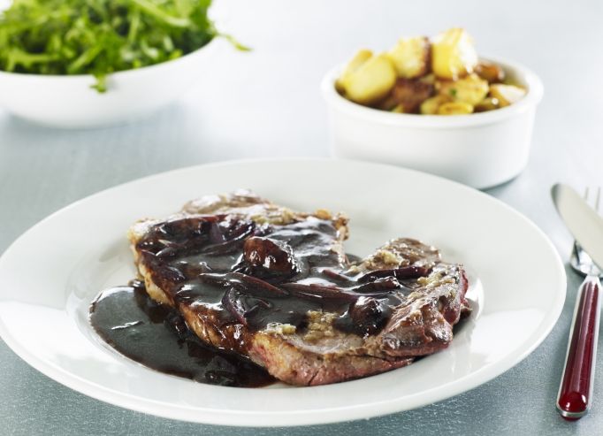 Entrecôte à la moelle et sa sauce au vin