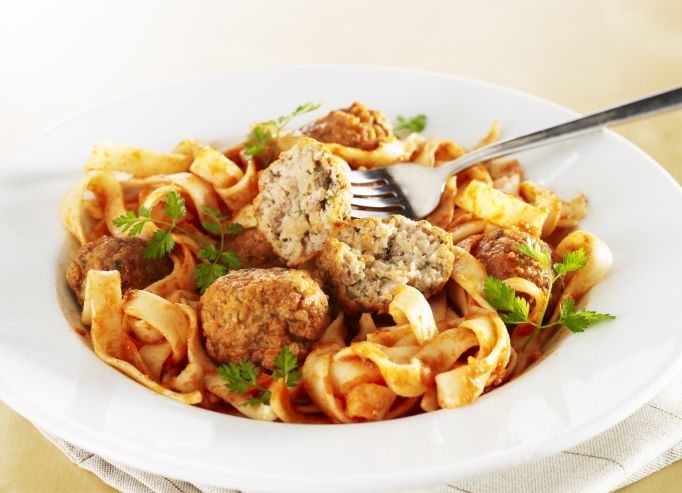Croquettes de boeuf en sauce tomate