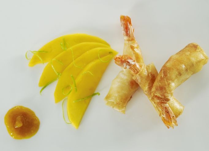 Samossa choucroute gambas et condiment mangue curry 